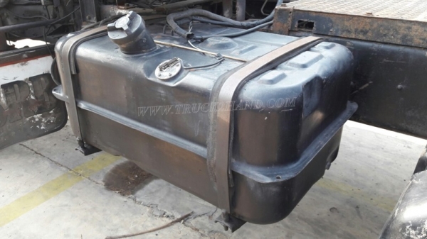 รถหัวลากฮีโน่ FM3MKKA ขนาด 240 แรงม้า ขับเคลื่อน 2 เพลา