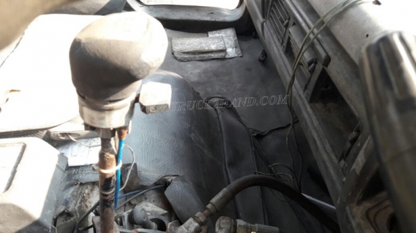 รถหัวลากฮีโน่ FM3MKKA ขนาด 240 แรงม้า ขับเคลื่อน 2 เพลา