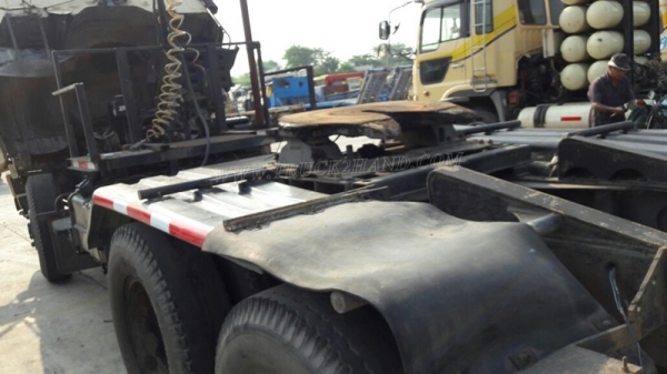 รถหัวลากฮีโน่ FM3MKKA ขนาด 240 แรงม้า ขับเคลื่อน 2 เพลา