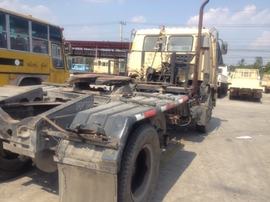 รถหัวลากฮีโน่ FM3MKKA ขนาด 240 แรงม้า ขับเคลื่อน 2 เพลา