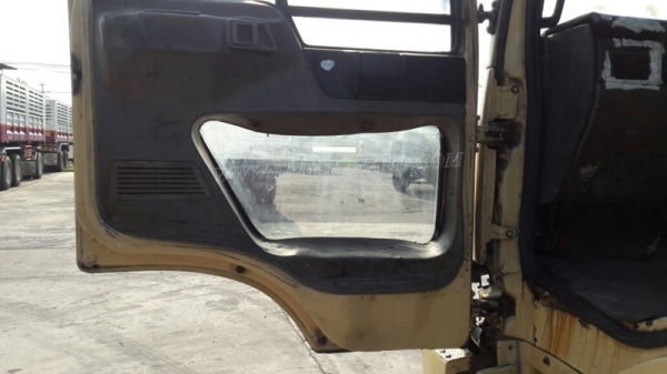 รถหัวลากฮีโน่ FM3MKKA ขนาด 240 แรงม้า ขับเคลื่อน 2 เพลา