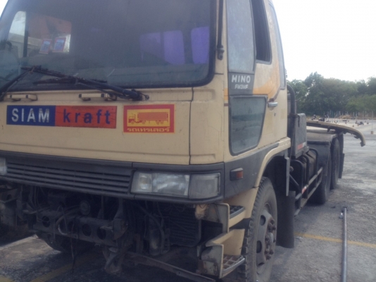 รถหัวลากฮีโน่ FM3MKLA ขนาด 240 แรงม้า ขับเคลื่อน 2 เพลา