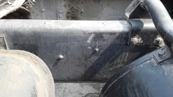 รถหัวลากฮีโน่ FM3MKLA ขนาด 240 แรงม้า ขับเคลื่อน 2 เพลา