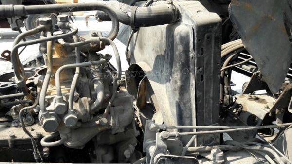 รถหัวลากฮีโน่ FM3MKLA ขนาด 240 แรงม้า ขับเคลื่อน 2 เพลา