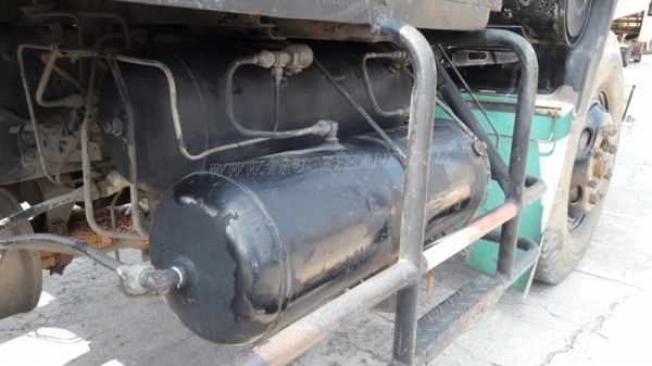 รถหัวลากฮีโน่ FM3MKLA ขนาด 240 แรงม้า ขับเคลื่อน 2 เพลา