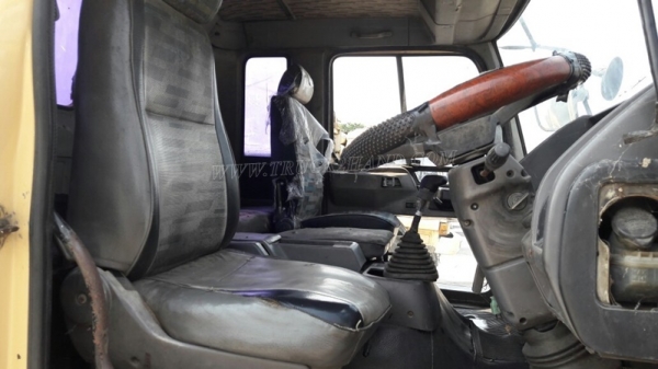 รถหัวลากฮีโน่ FM3MKLA ขนาด 240 แรงม้า ขับเคลื่อน 2 เพลา