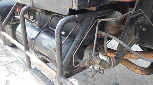 รถหัวลากฮีโน่ FM3MKLA ขนาด 240 แรงม้า ขับเคลื่อน 2 เพลา