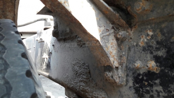 รถหัวลากฮีโน่ FM3MKLA ขนาด 240 แรงม้า ขับเคลื่อน 2 เพลา