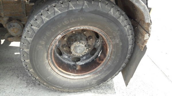 รถหัวลากฮีโน่ FM3MKLA ขนาด 240 แรงม้า ขับเคลื่อน 2 เพลา