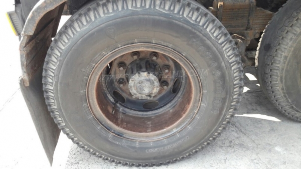 รถหัวลากฮีโน่ FM3MKLA ขนาด 240 แรงม้า ขับเคลื่อน 2 เพลา