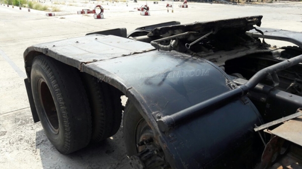 รถหัวลากฮีโน่ FM3MKLA ขนาด 240 แรงม้า ขับเคลื่อน 2 เพลา