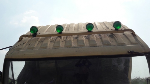 รถหัวลากฮีโน่ FM3MKLA ขนาด 240 แรงม้า ขับเคลื่อน 2 เพลา