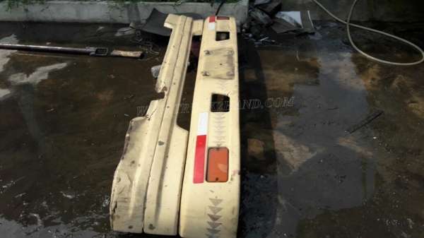 รถหัวลากฮีโน่ FM3MKLA ขนาด 240 แรงม้า ขับเคลื่อน 2 เพลา