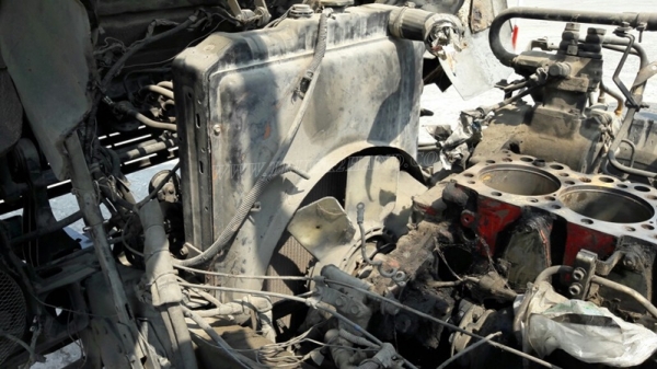 รถหัวลากฮีโน่ FM3MKLA ขนาด 240 แรงม้า ขับเคลื่อน 2 เพลา