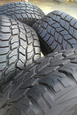 ขาย ยางCOOPER 265/70/16 MADE IN USA  พร้อมล้อหยดน้ำLENSO