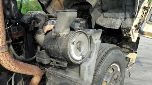 รถหัวลากฮีโน่ FM3MKLA ขนาด 240 แรงม้า ขับเคลื่อน 2 เพลา