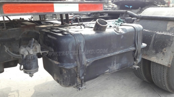 รถหัวลากฮีโน่ FM3MKLA ขนาด 240 แรงม้า ขับเคลื่อน 2 เพลา