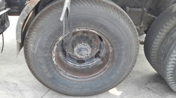 รถหัวลากฮีโน่ FM3MKLA ขนาด 240 แรงม้า ขับเคลื่อน 2 เพลา