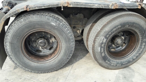 รถหัวลากฮีโน่ FM3MKLA ขนาด 240 แรงม้า ขับเคลื่อน 2 เพลา