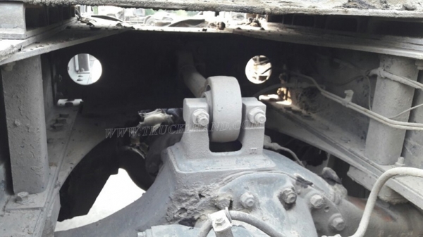 รถหัวลากฮีโน่ FM3MKLA ขนาด 240 แรงม้า ขับเคลื่อน 2 เพลา