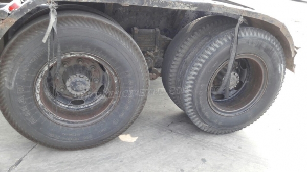 รถหัวลากฮีโน่ FM3MKLA ขนาด 240 แรงม้า ขับเคลื่อน 2 เพลา