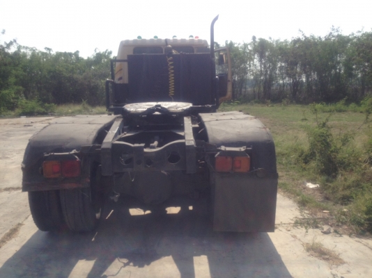 รถหัวลากฮีโน่ FM3MKLA ขนาด 240 แรงม้า ขับเคลื่อน 2 เพลา