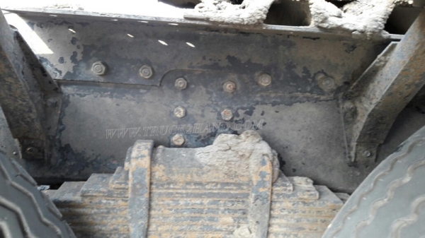 รถหัวลากฮีโน่ FM3MKLA ขนาด 240 แรงม้า ขับเคลื่อน 2 เพลา