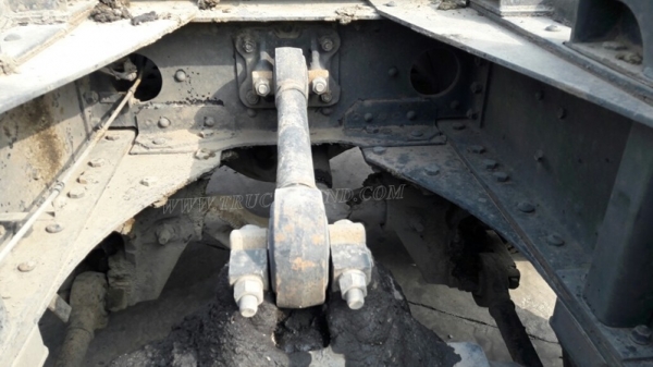 รถหัวลากฮีโน่ FM3MKLA ขนาด 240 แรงม้า ขับเคลื่อน 2 เพลา