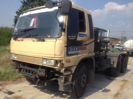 รถหัวลากฮีโน่ FM3MKLA ขนาด 240 แรงม้า ขับเคลื่อน 2 เพลา