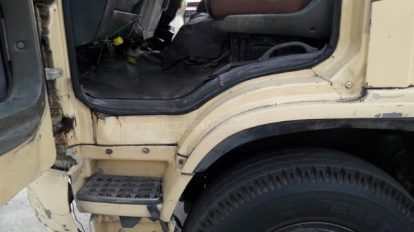 รถหัวลากฮีโน่ FM3MKLA ขนาด 240 แรงม้า ขับเคลื่อน 2 เพลา