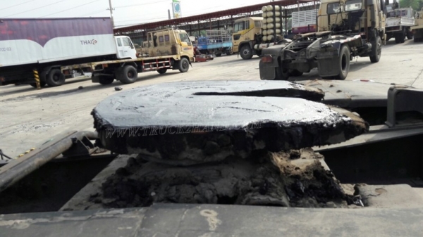 รถหัวลากฮีโน่ FM3MKLA ขนาด 240 แรงม้า ขับเคลื่อน 2 เพลา