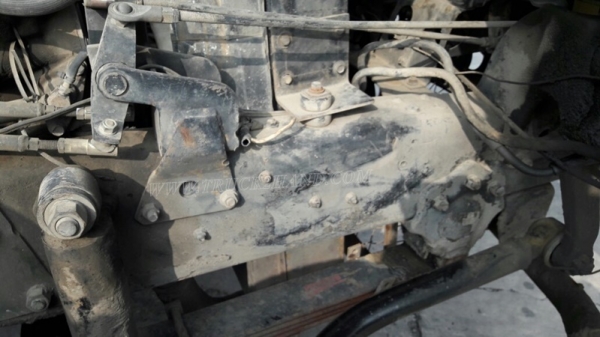 รถหัวลากฮีโน่ FM3MKLA ขนาด 240 แรงม้า ขับเคลื่อน 2 เพลา