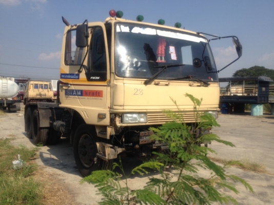 รถหัวลากฮีโน่ FM3MKLA ขนาด 240 แรงม้า ขับเคลื่อน 2 เพลา