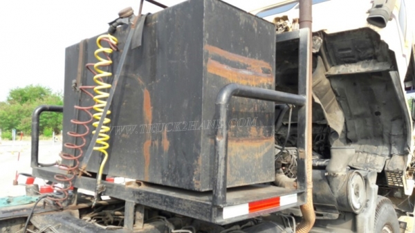 รถหัวลากฮีโน่ FM3MKLA ขนาด 240 แรงม้า ขับเคลื่อน 2 เพลา