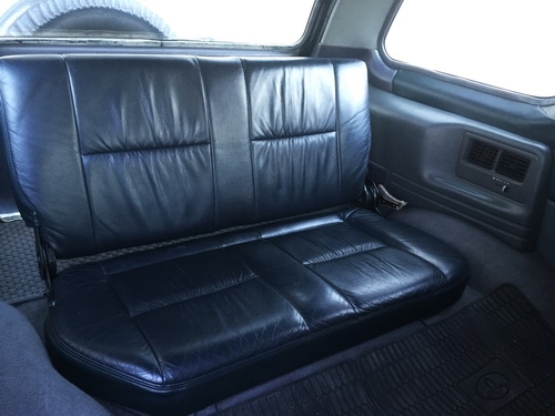 **Sportrider ปี00 3.0 เกียร์ธรรมดา4WD สีเขียว เดิมๆใช้รักษา เครื่องช่วงล่างแน่น ราคาโดนใจ**