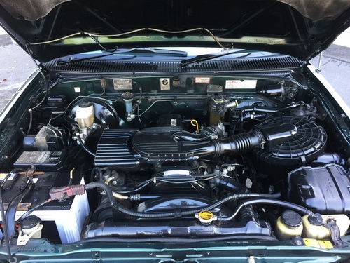 **Sportrider ปี00 3.0 เกียร์ธรรมดา4WD สีเขียว เดิมๆใช้รักษา เครื่องช่วงล่างแน่น ราคาโดนใจ**