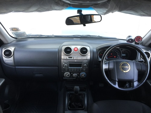 **D-max ปี08 Goldseries 3.0hilander 4ประตู mt  เครื่องVGSแต่งครบ ท็อปสุด สวยสุด ราคาถูกสุด**