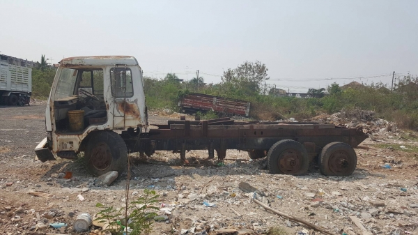 ขาย คัสซีไอ้หลง FN527M-A พร้อมเล่มทะเบียนแจ้ง ม.89 ตามสภาพไม่มีเครื่องเกียร์ ชุดเพลาข้างและเพลาขับมีครบ ราคาต่อรองได้ครับ