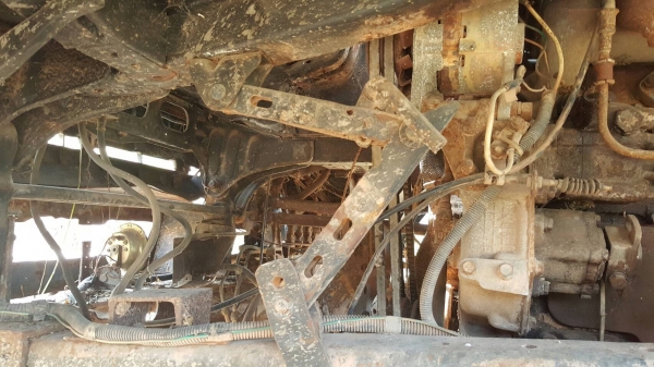 ขาย รถโม่ปูน 5 คิว HINO ZM ไม่มีทะเบียน หัวเก๋ง UD ช่วงล่างเบรคแห้ง เครื่อง EK100 260 แรงม้า(ไม่มีปั้มดีเซล) คัสซีสวยตลอดเส้น ราคาต่อรองได้ครับ