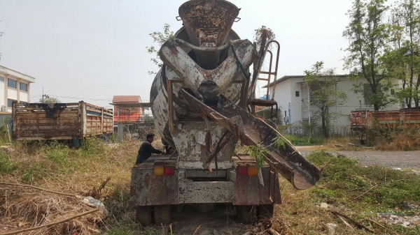 ขาย รถโม่ปูน 5 คิว HINO ZM ไม่มีทะเบียน หัวเก๋ง UD ช่วงล่างเบรคแห้ง เครื่อง EK100 260 แรงม้า(ไม่มีปั้มดีเซล) คัสซีสวยตลอดเส้น ราคาต่อรองได้ครับ