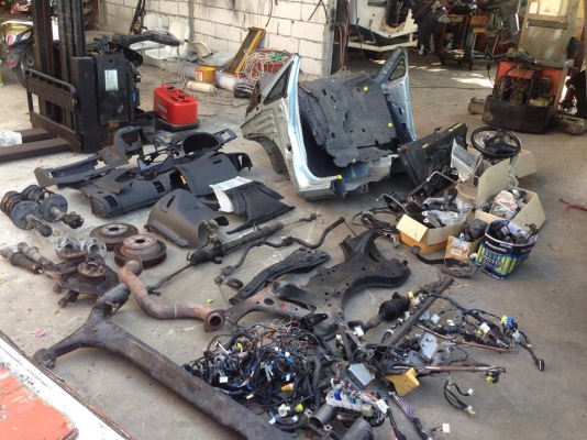 ขายอะไหล่รถโตโยต้าวิช wish ทุกชิ้นครับ ลองโทรมาสอบถามได้ครับ ราคาตั้งแต่10-1000 บาทครับ