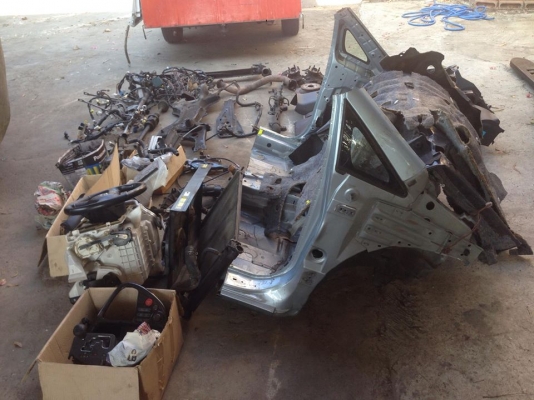 ขายอะไหล่รถโตโยต้าวิช wish ทุกชิ้นครับ ลองโทรมาสอบถามได้ครับ ราคาตั้งแต่10-1000 บาทครับ