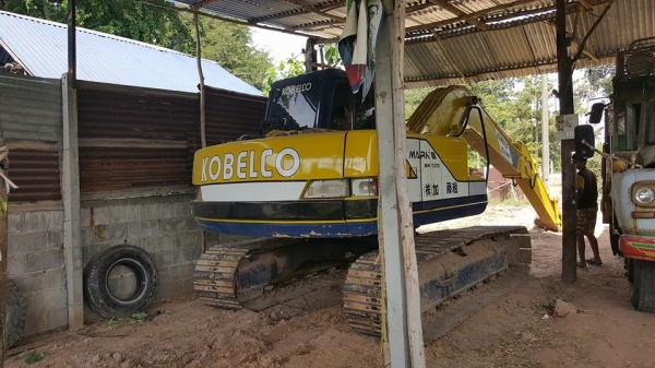 ขายรถแบ็คโคโกเบล sk120รุ่น3มาร์คทรี เก่านอกเอกสารใบอินวอย พร้อมใช้งานไฟฟ้าครบ ขายรถแบ็คโคโกเบล sk120รุ่น3มาร์คทรี เก่านอกเอกสารใบอินวอย พร้อมใช้งานไฟฟ้าครบ