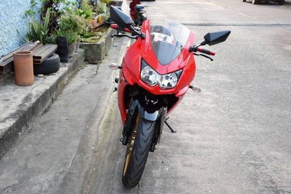 Ninja250 2012  รถบ้านแท้มือเดียว  เล่มชุดโอนครบ ของแต่งแน่น