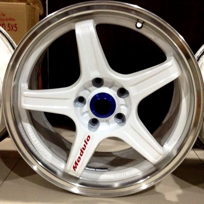 -------------ขายแล้ว--------------ล้อ17นิ้ว 5ก้าน 5รู114