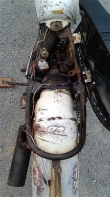 ขาย DT100 ไม่มีเอกสารออกใบซื้อขายรถเดิมเครื่องดีเหมาะเอาไปปั้นหรือขี่แบบเดิมแห้งๆ ขาย 7500 บาท