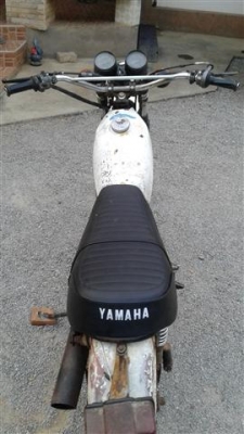 ขาย DT100 ไม่มีเอกสารออกใบซื้อขายรถเดิมเครื่องดีเหมาะเอาไปปั้นหรือขี่แบบเดิมแห้งๆ ขาย 7500 บาท