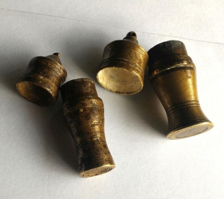 เต้าปูนสองพี่น้อง เนื้อทองเหลืองโบราณ ของเก่าของโบราณควรค่าแก่การสะสม