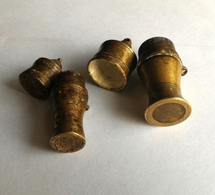 เต้าปูนสองพี่น้อง เนื้อทองเหลืองโบราณ ของเก่าของโบราณควรค่าแก่การสะสม