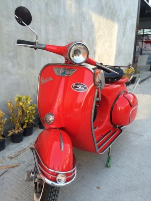 ขาย Vespa 64 อินเดีย พร้อมทะเบียนแท้โอนขนส่ง สีทำมาใหม่ไม่มีผุสภาพสวยมาก เครื่องดีมาก
